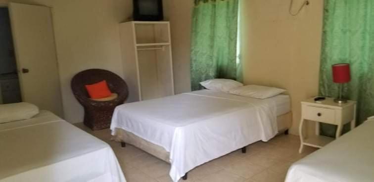 Hotel Pic-Nic Beach Corn Island Exterior foto