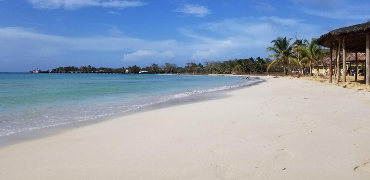 Hotel Pic-Nic Beach Corn Island Exterior foto