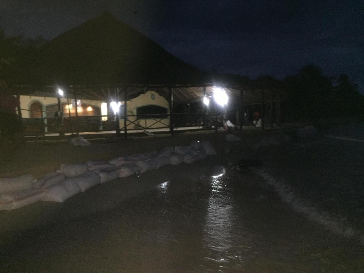 Hotel Pic-Nic Beach Corn Island Exterior foto